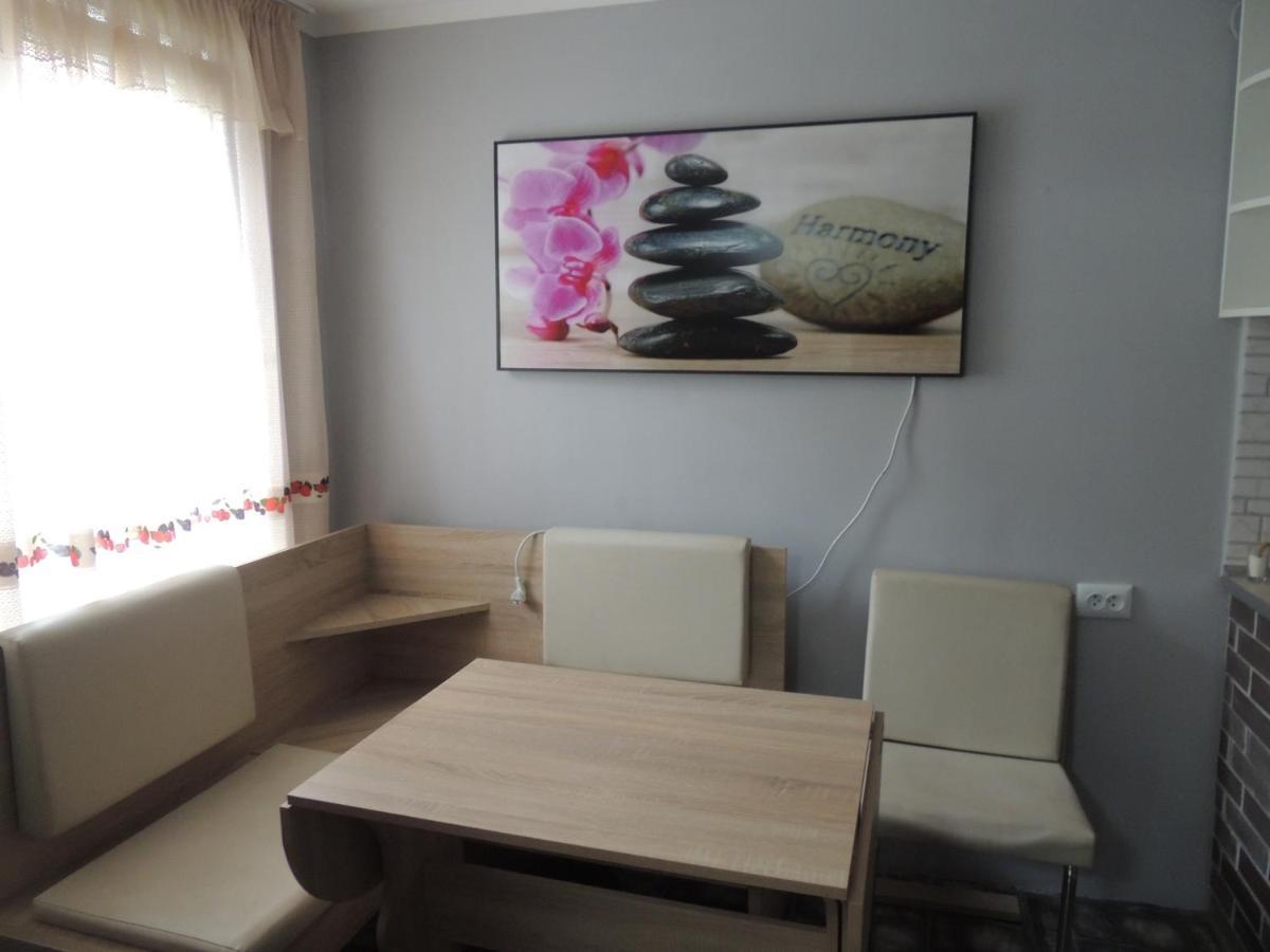 Stefanika 42\5\2 Berehove (Transcarpathia) Exterior photo
